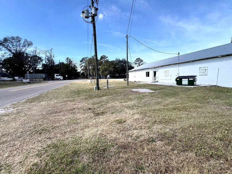 More Photos Of 4822 Gall Blvd, Zephyrhills Freestanding For Lease