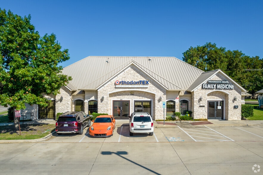 More Photos Of 1780 W Virginia St, McKinney Medical For Sale