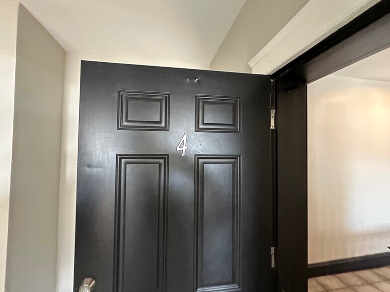 More Photos Of 11239 Superior Ave, Cleveland General Retail For Sale