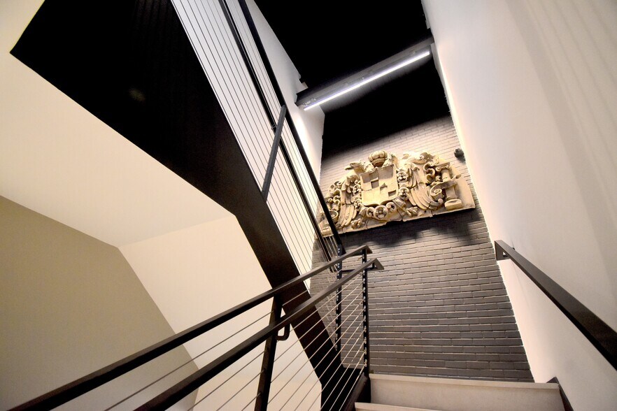 More Photos Of 1 Plaza Rd, Greenvale Loft Creative Space For Lease