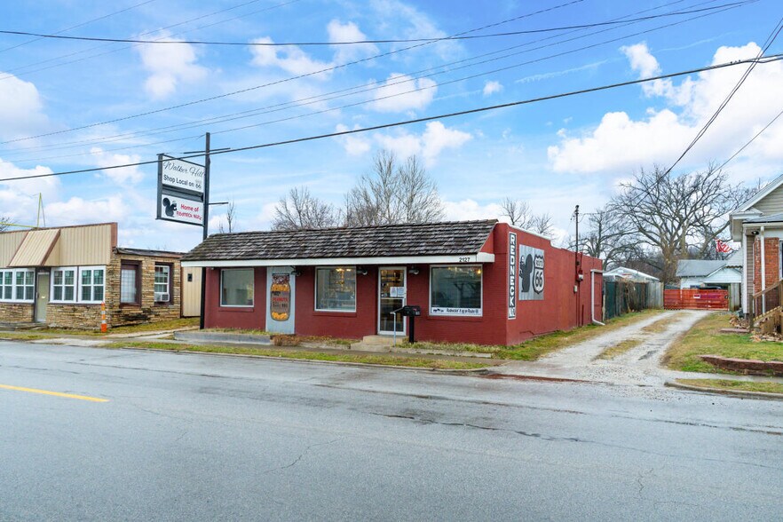 Primary Photo Of 2127-2129 W College St, Springfield Loft Creative Space For Sale