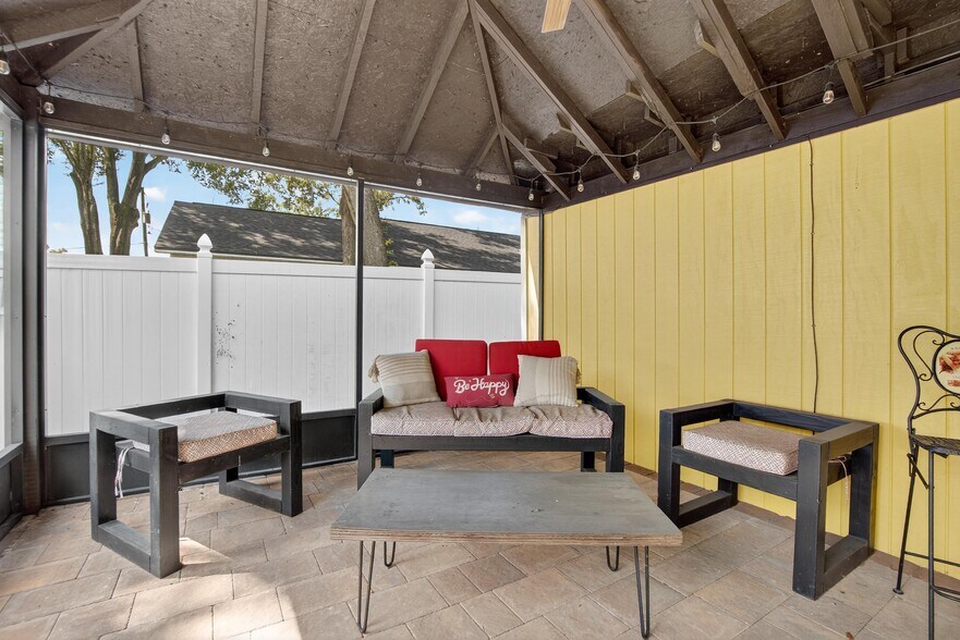 More Photos Of 805 N Wheeler St, Plant City Hospitality For Sale