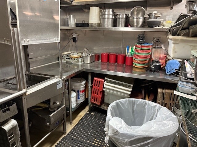 More Photos Of 1964 W Foothill Blvd, Upland Restaurant For Lease