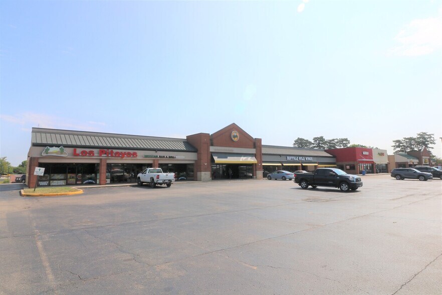 Primary Photo Of 2313-2317 W Main St, Troy Unknown For Lease