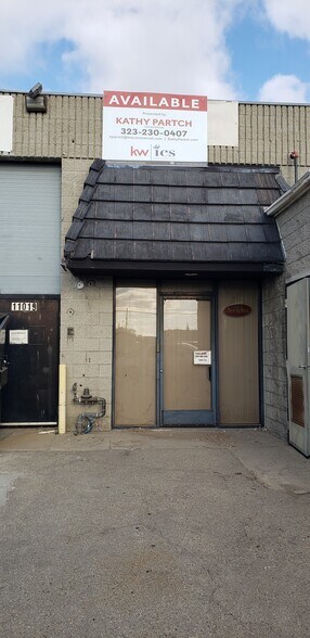 More Photos Of 11019 Penrose St, Sun Valley Manufacturing For Sale