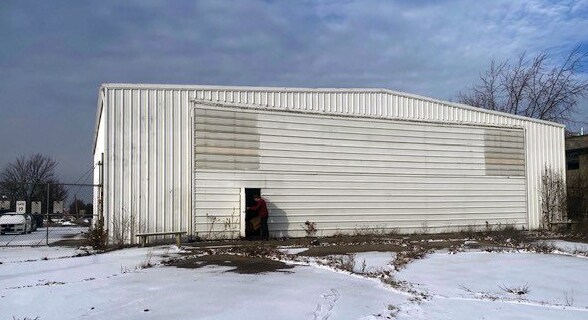 More Photos Of 3850 Capital City Blvd, Lansing Airplane Hangar For Sale