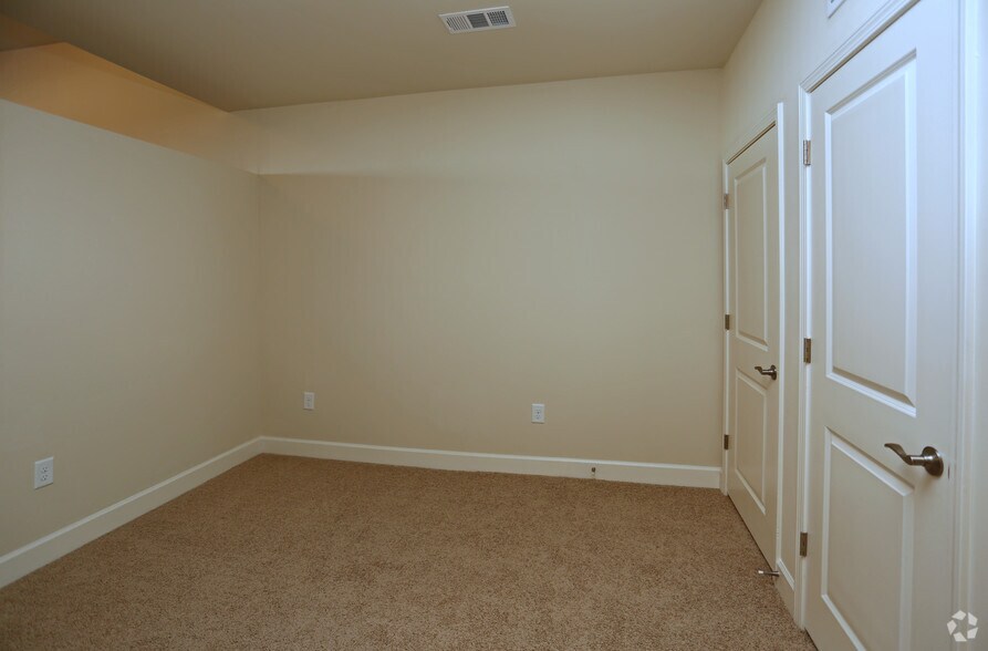 More Photos Of 2118 Clark Ave, Raleigh Apartments For Lease