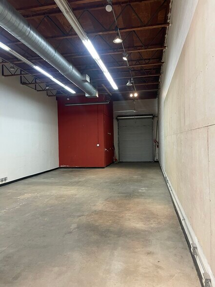 More Photos Of 1653 Stanford St, Santa Monica Warehouse For Lease