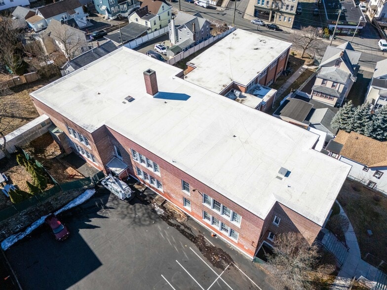 More Photos Of 18 Central Ave, Port Chester Schools For Lease