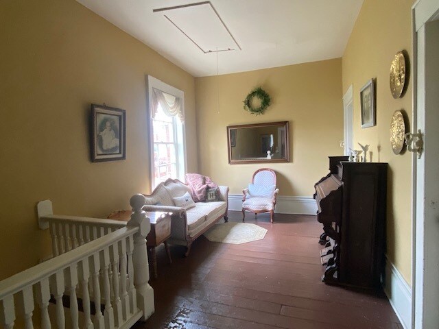 More Photos Of 313 S Green St, Glasgow Hospitality For Sale