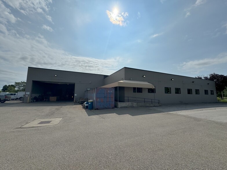 More Photos Of 80 Lawrence Bell Dr, Williamsville Research And Development For Sale