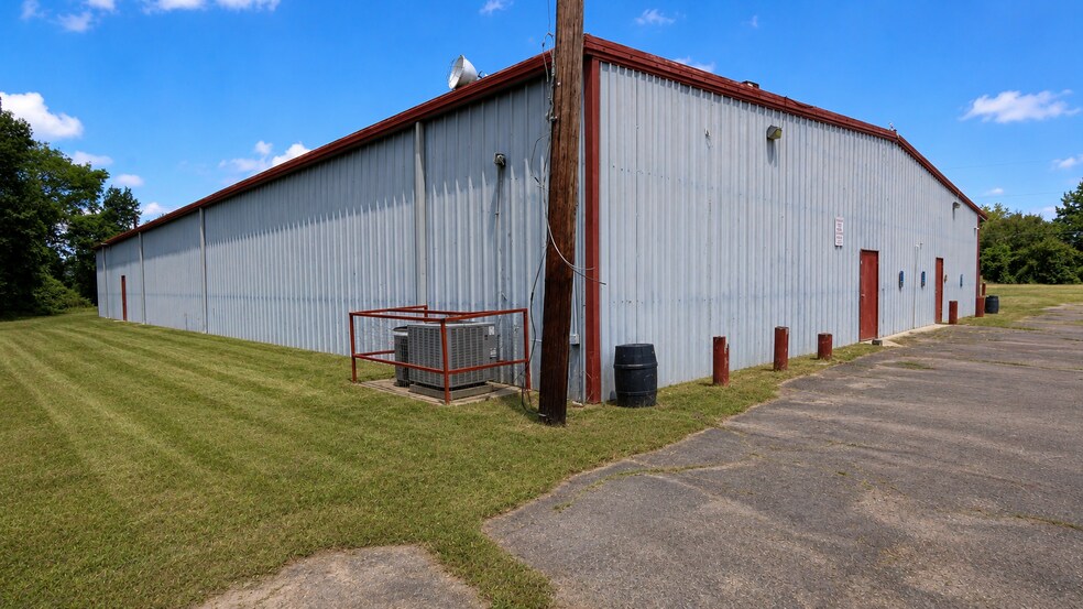 More Photos Of 7952 S US Highway 59, Nacogdoches Industrial For Sale