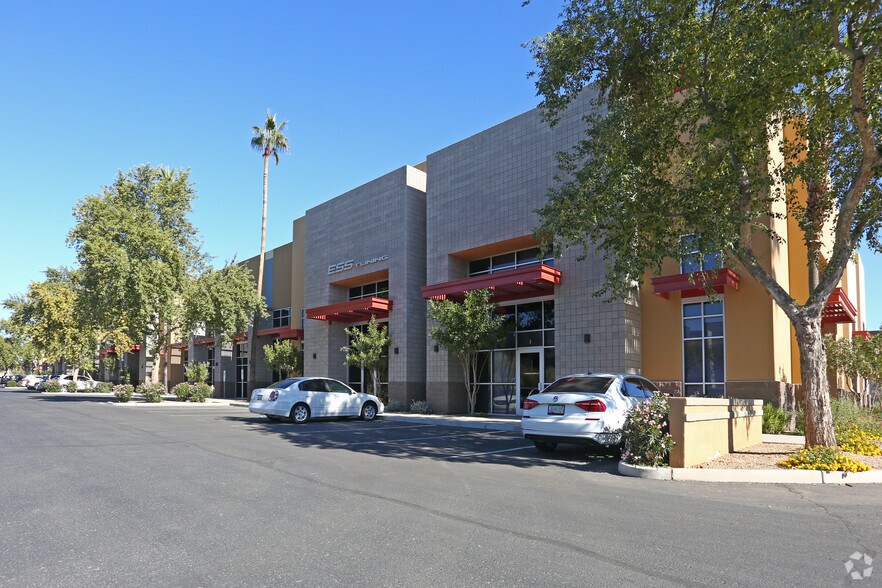 More Photos Of 6150 W Gila Springs Pl, Chandler Light Manufacturing For Lease