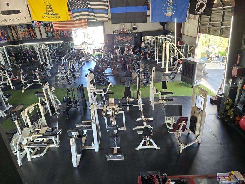More Photos Of 7915 FM 517 Rd W, Dickinson Warehouse For Sale