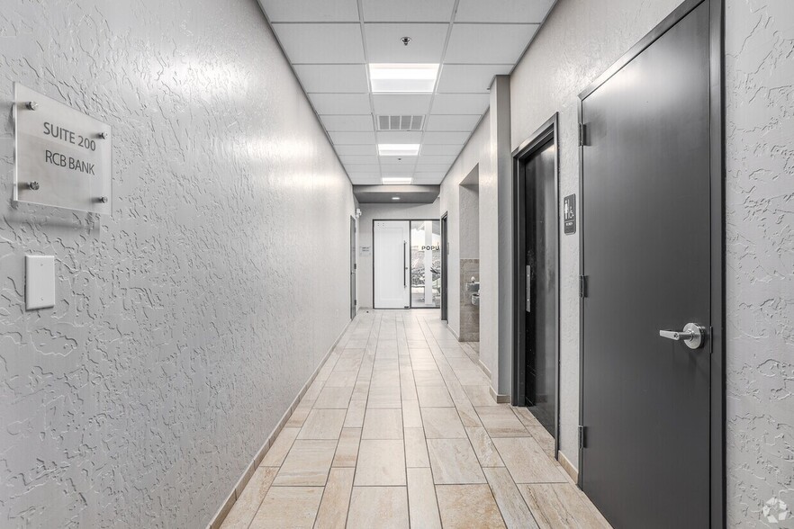 More Photos Of 3151 W Tecumseh Rd, Norman Medical For Sale