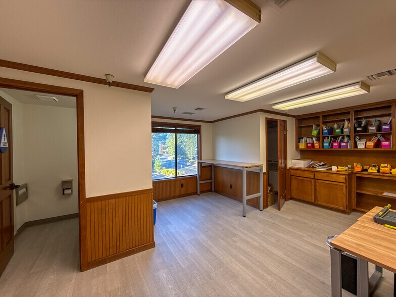 More Photos Of 101 Wikiup Dr, Santa Rosa Office For Sale