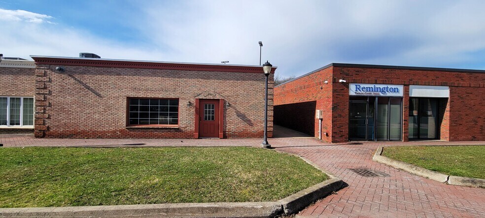 More Photos Of 37 Central Ave, Ilion General Retail For Sale