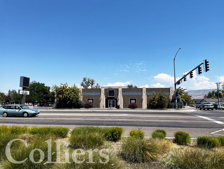 More Photos Of 3602 W Chinden Blvd, Garden City Freestanding For Lease