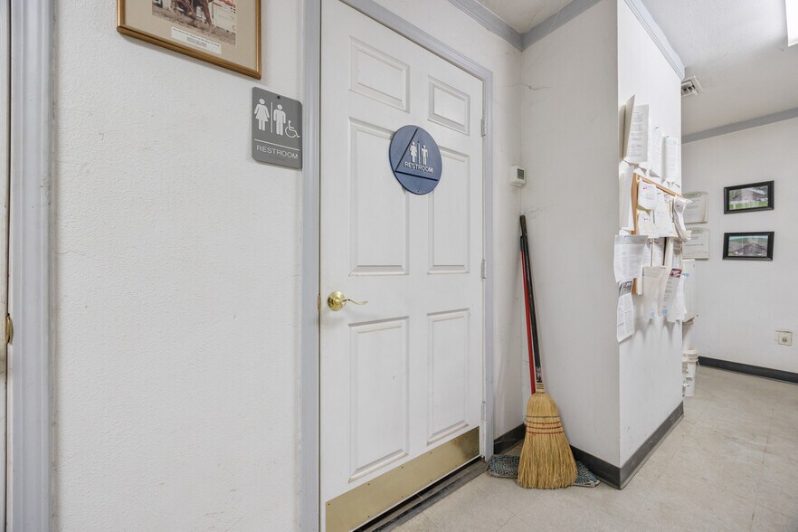 More Photos Of 780 N Todd Ave, Azusa Distribution For Sale