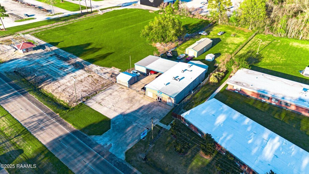 More Photos Of 1312 W Admiral Doyle Dr, New Iberia Industrial For Sale