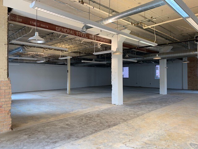 More Photos Of 501-509 S Washington Ave, Minneapolis Health Club For Lease