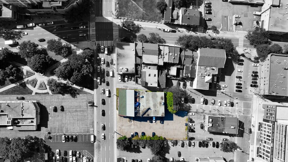 More Photos Of 15 Wellington St N, Hamilton Office For Sale