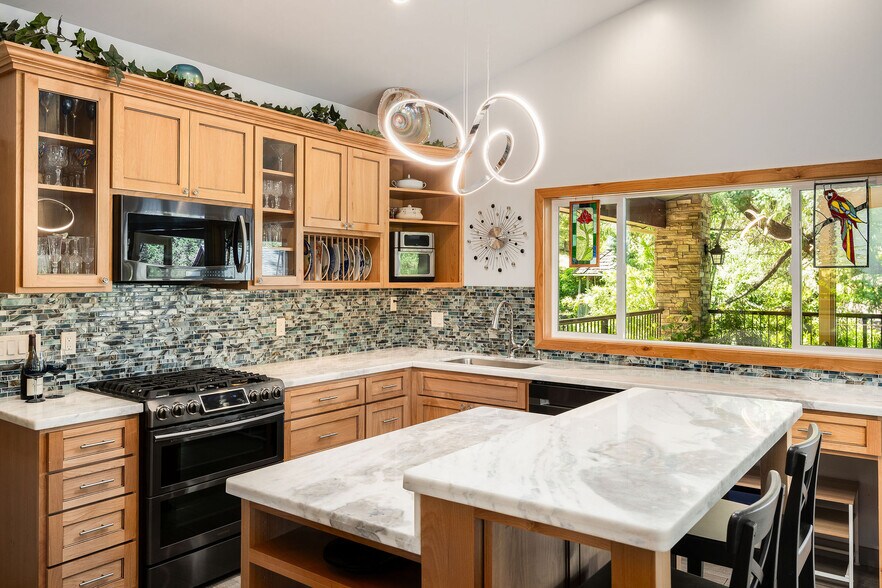 More Photos Of 3037 Foothill Blvd, Calistoga Hospitality For Sale