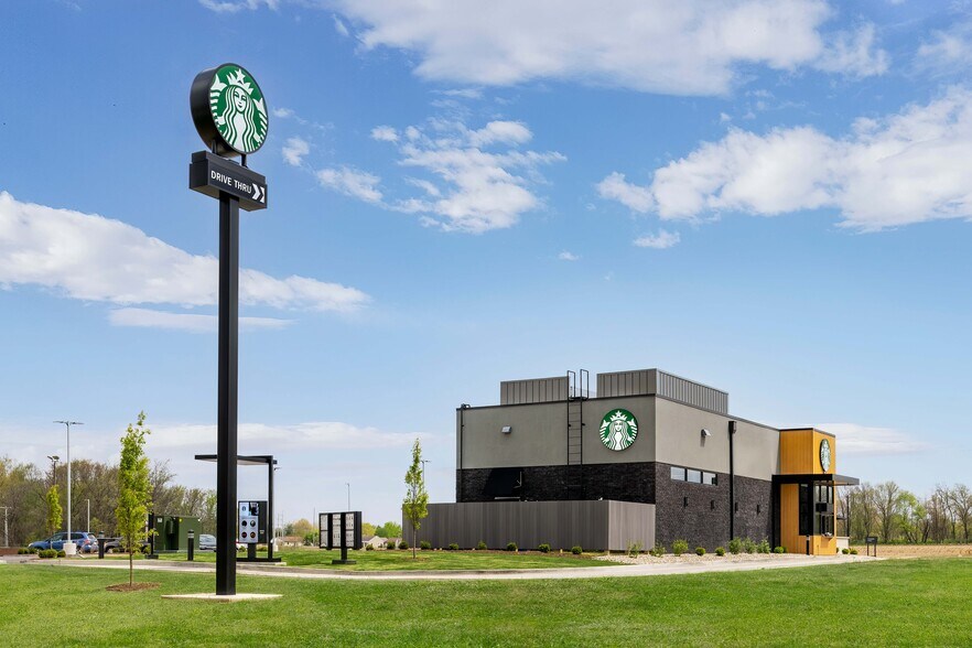 More Photos Of 2045 Northgate Dr, West Lafayette Restaurant For Sale