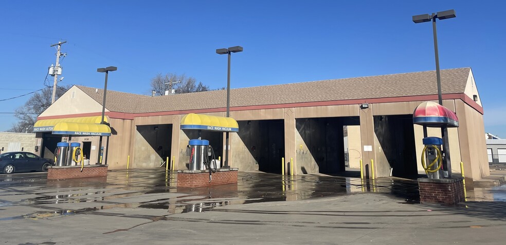 Primary Photo Of 928 E Harry St, Wichita Carwash For Sale