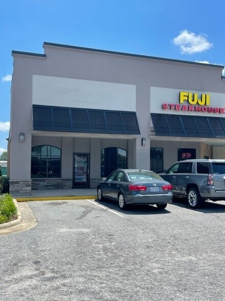 More Photos Of 2511-2537 E Ash St, Goldsboro General Retail For Lease