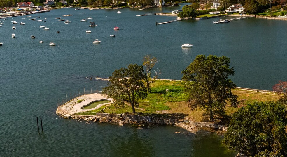 More Photos Of 1350 Greacen Point Rd, Mamaroneck Land For Sale