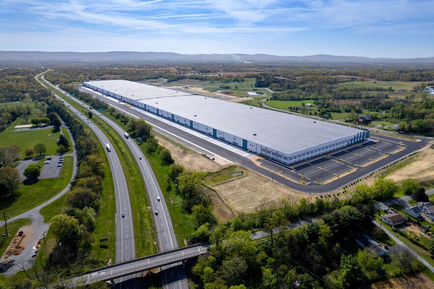 Primary Photo Of 10440 Downsville Pike, Hagerstown Distribution For Lease