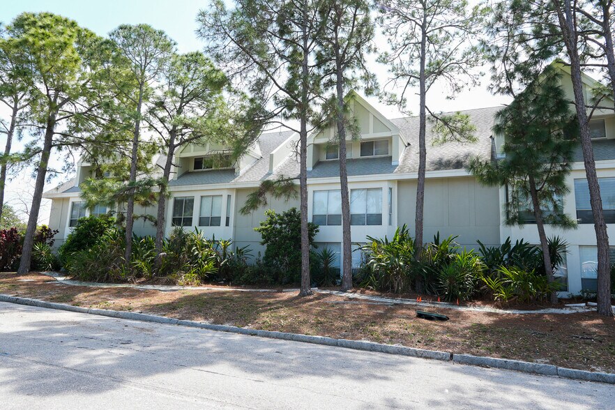 More Photos Of 4114 W North B St, Tampa Apartments For Sale