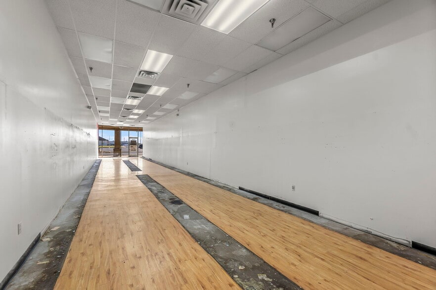 More Photos Of 1213 S Main St, Sikeston Unknown For Lease