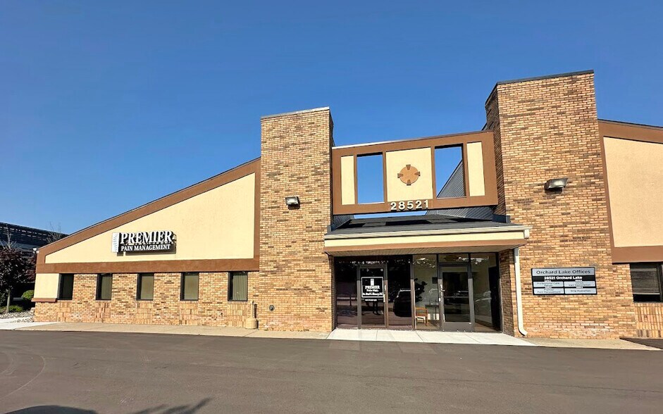 More Photos Of 28521 Orchard Lake Rd, Farmington Hills Medical For Lease