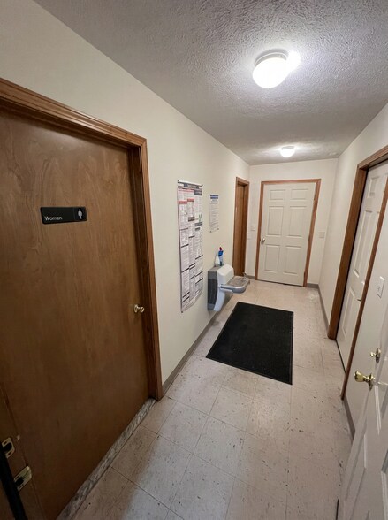 More Photos Of 841 County Route 37, Central Square Showroom For Lease