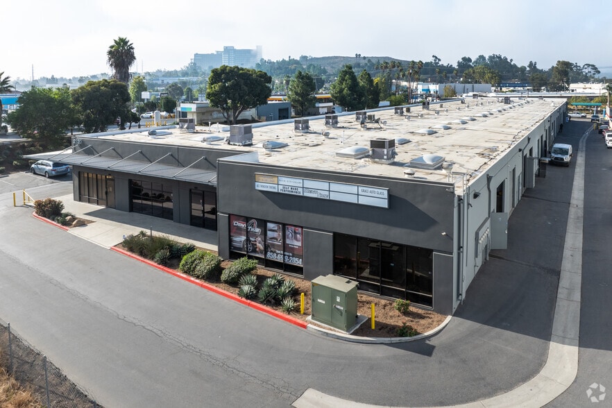 More Photos Of 2120 W Mission Rd, Escondido Warehouse For Lease