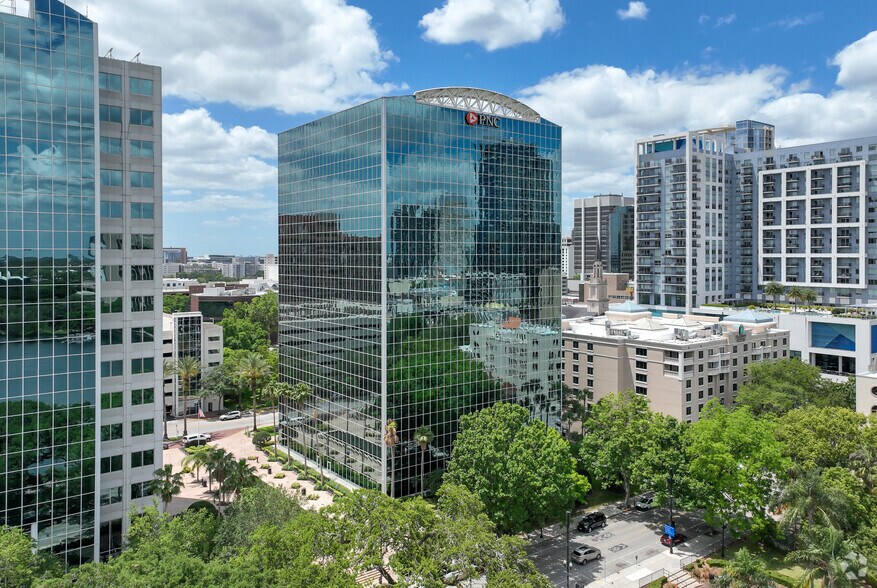 More Photos Of 201 E Pine St, Orlando Office For Lease