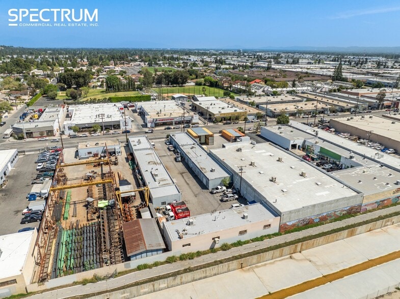 More Photos Of 10035-10043 Canoga Ave, Chatsworth Warehouse For Sale