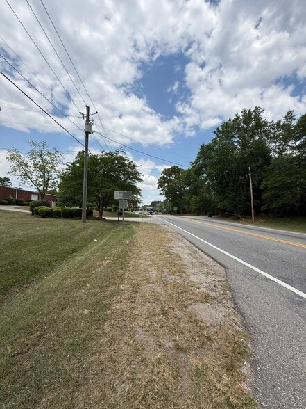 More Photos Of 577 Main st, Lexington Flex For Sale