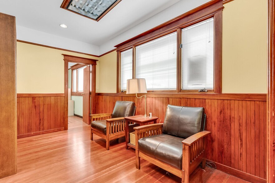 More Photos Of 1633 University Ave, Berkeley Office For Lease