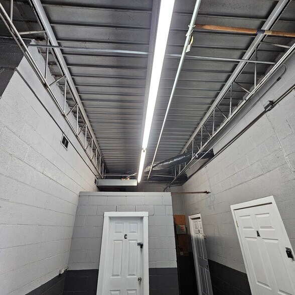 More Photos Of 660 David Ave, Danville Warehouse For Sale