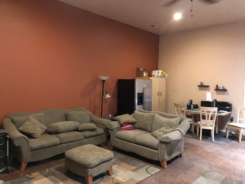 More Photos Of 3005 E Highway 190, Lampasas Auto Repair For Sale