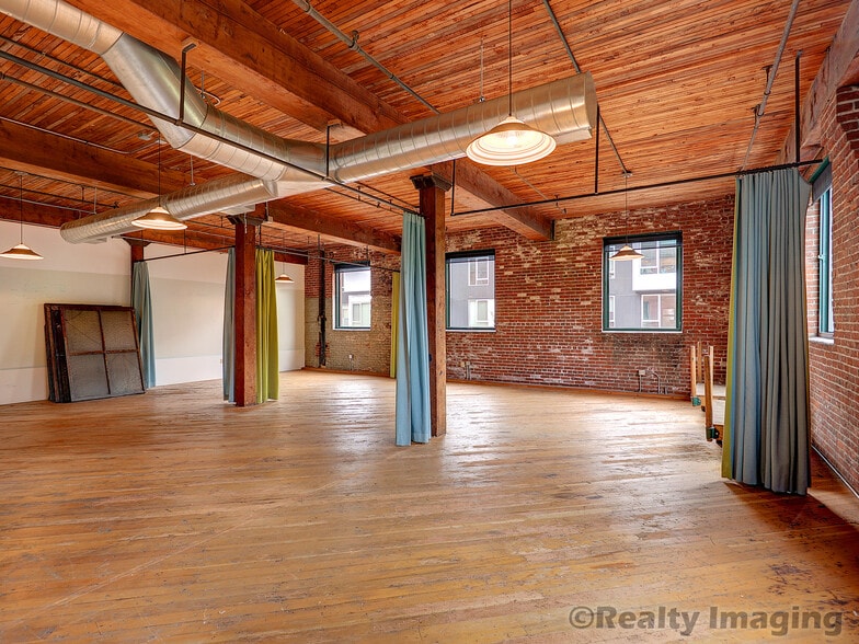 More Photos Of 1104 NW 15th Ave, Portland Office For Lease