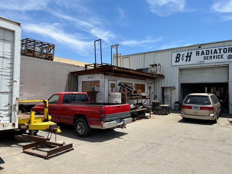 More Photos Of 1400 Foremaster Ln, Las Vegas Distribution For Sale