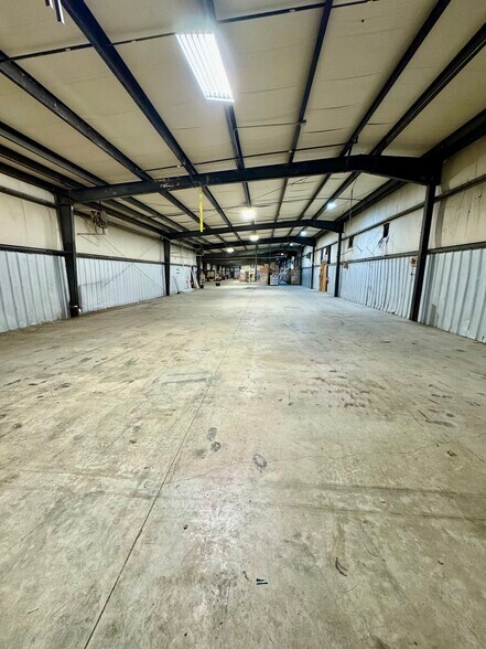 More Photos Of 4896 Deaton Rd, Trinity Warehouse For Lease