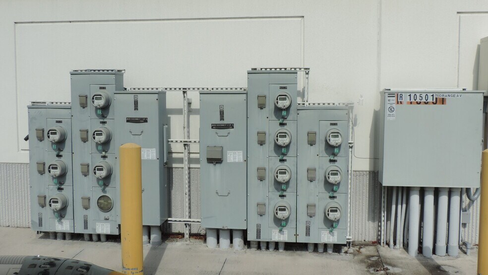 More Photos Of 10501 S Orange Ave, Orlando Light Manufacturing For Sale