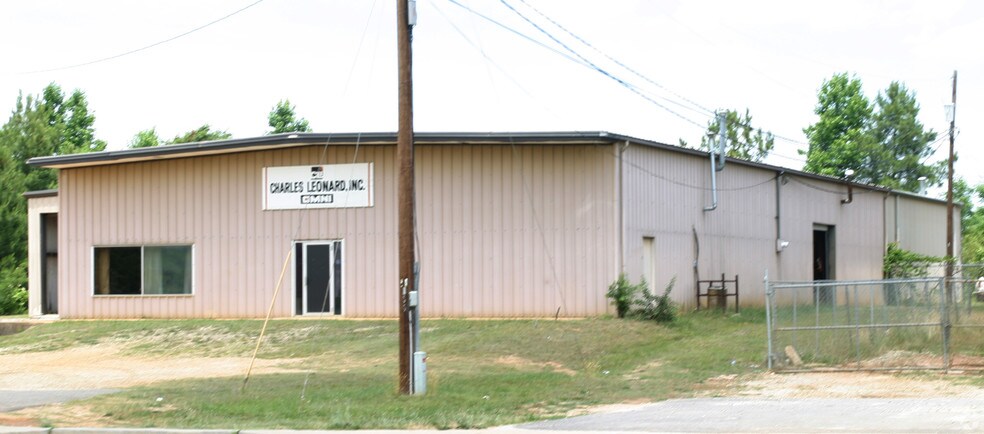 More Photos Of 501 Southport Rd, Roebuck Warehouse For Lease