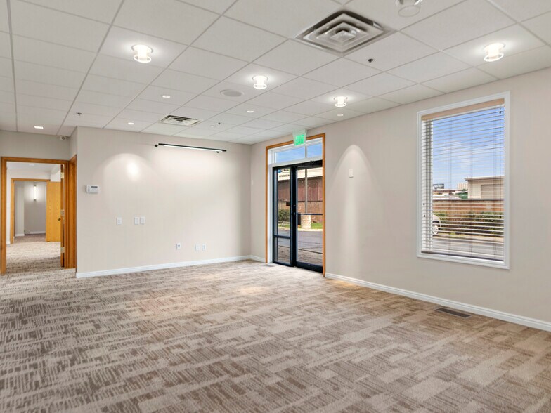 More Photos Of 4070-4084 S 300 W, Salt Lake City Light Manufacturing For Lease