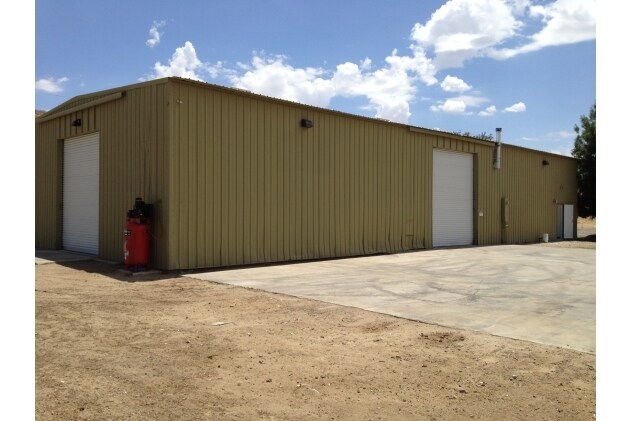 More Photos Of 4413 Old Woman Springs Rd, Yucca Valley Service For Lease